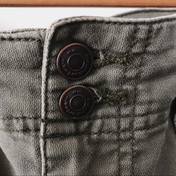 Olive Khaki Skirt - Picture 3 of 4